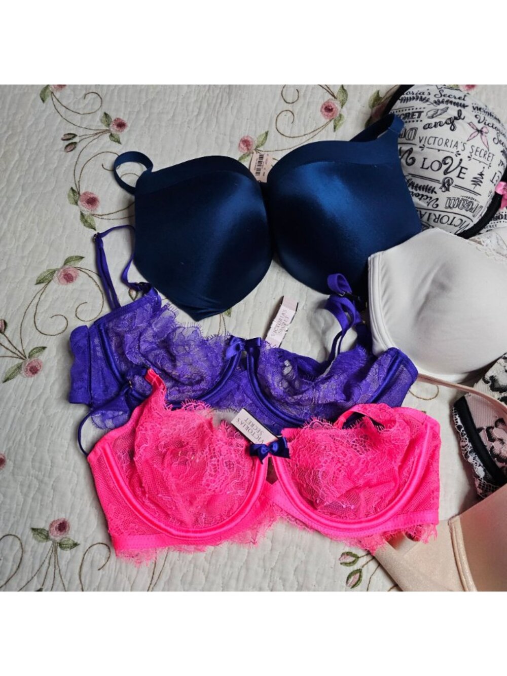 10 Variety Bras, sizes, brands, new and preowned Resellers Lot - Picture 6 of 6